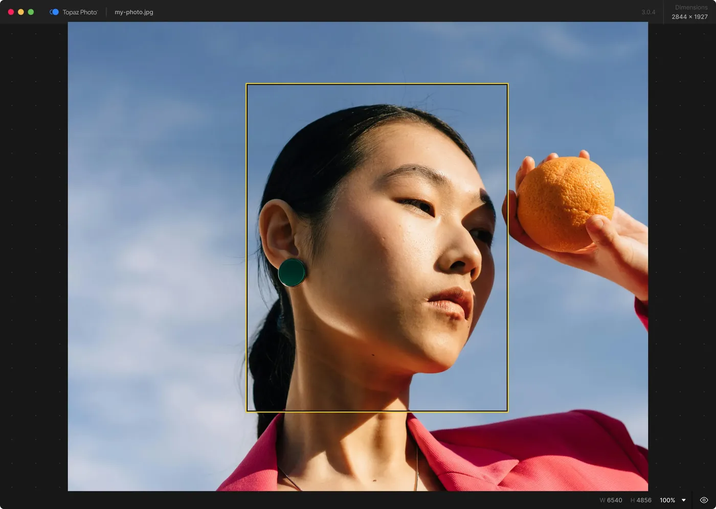 The Topaz Photo screen. The face in a portrait is marked with a yellow frame; the original dimensions 2844 × 1927 appear at the top right and the output size W 6540, H 4856 at the bottom right